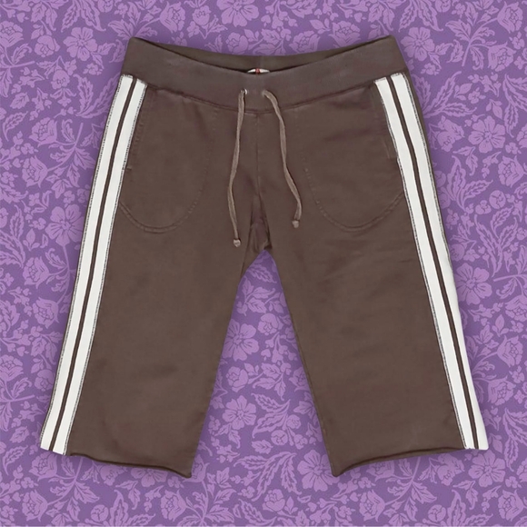 2000s Juicy Couture Brown and Cream Drawstring Shorts Y2k Mcbling | Size M - Picture 1 of 4